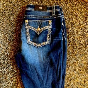 MISS ME boot cut jeans.
